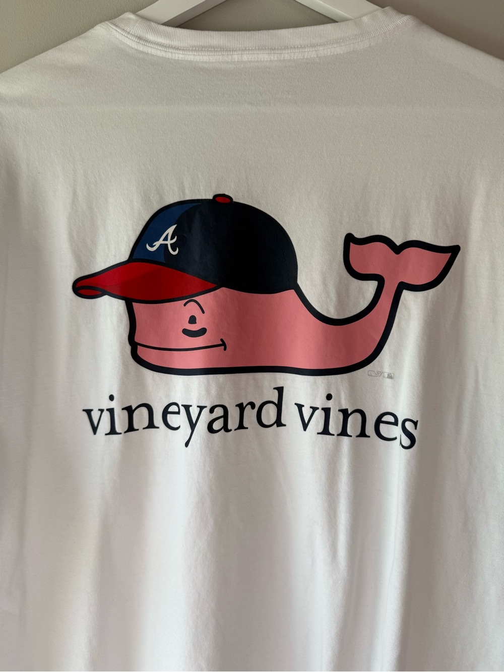 Vineyard Vines Atlanta Braves Whale Pocket T-Shirt Men’s L